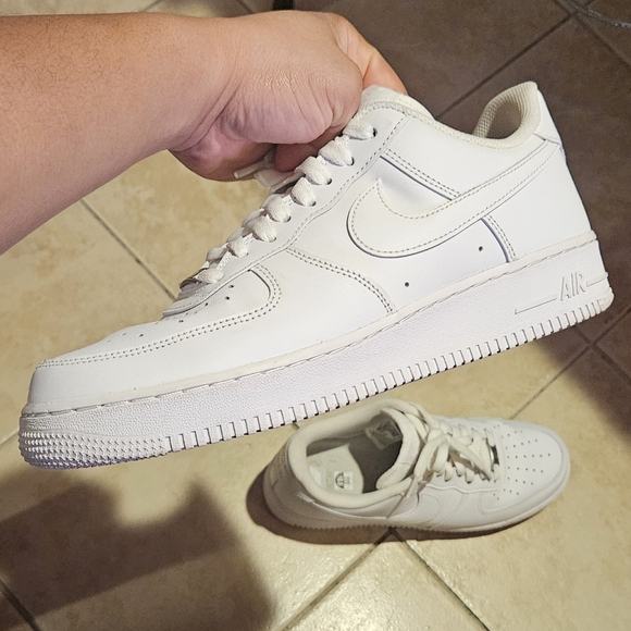 Men's White AirForce 1s - 10.5 - Good Condition - Picture 5 of 6